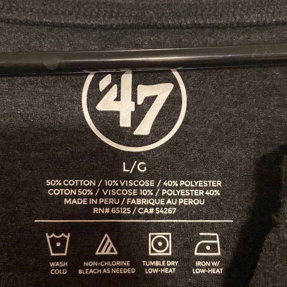 Chicago Blackhawks Womens Shirt NWT - Picture 3 of 6